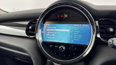 MINI Hatchback 1.5 Cooper Classic 3dr Auto Petrol Hatchback